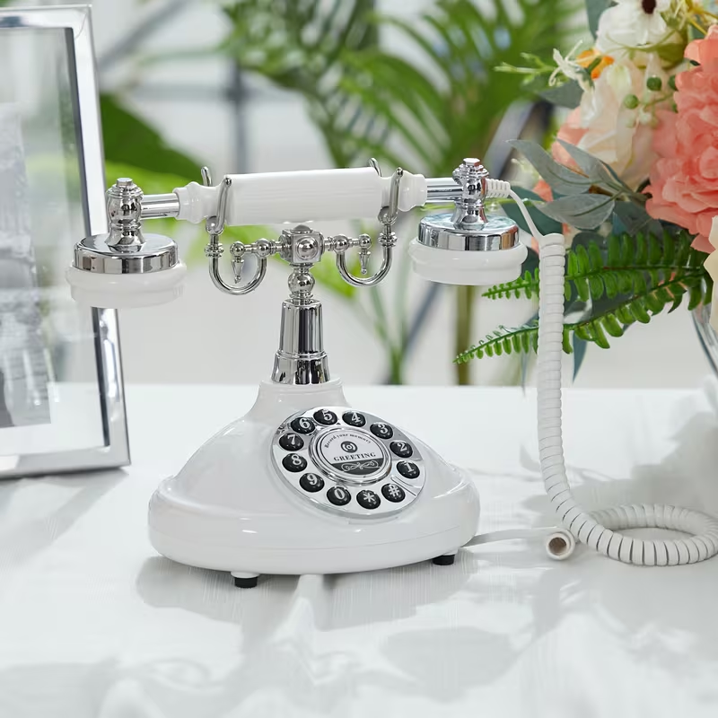 Telefon vintage do nagrań od gości - dekoracje weselne